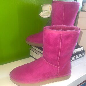 UGG Women's Classic Short Boots II